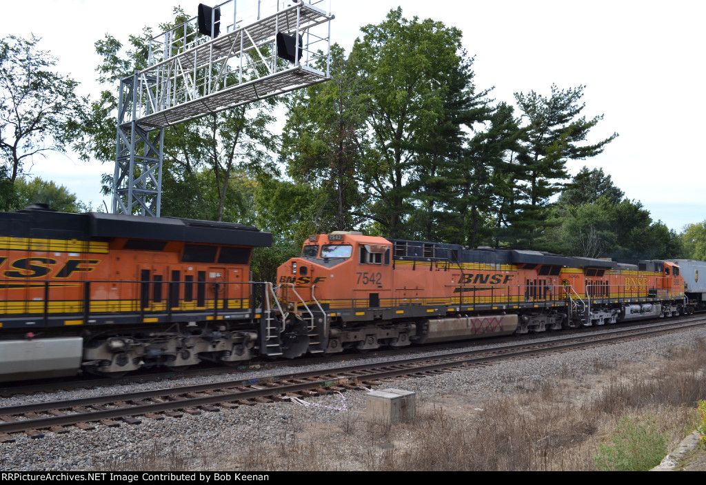 BNSF 7542